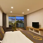 Jasmin Elite & Hotel 3*